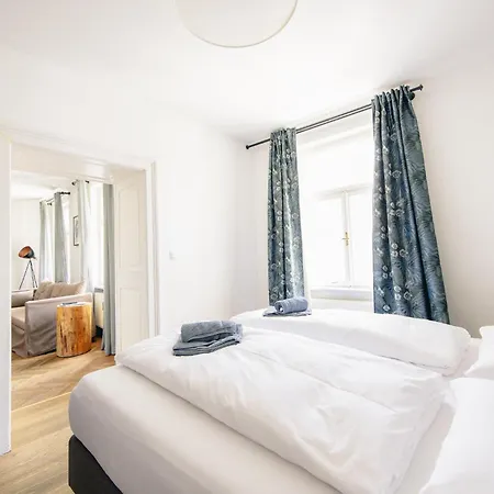 Gh Luxury Graz, Glockenspielplatz